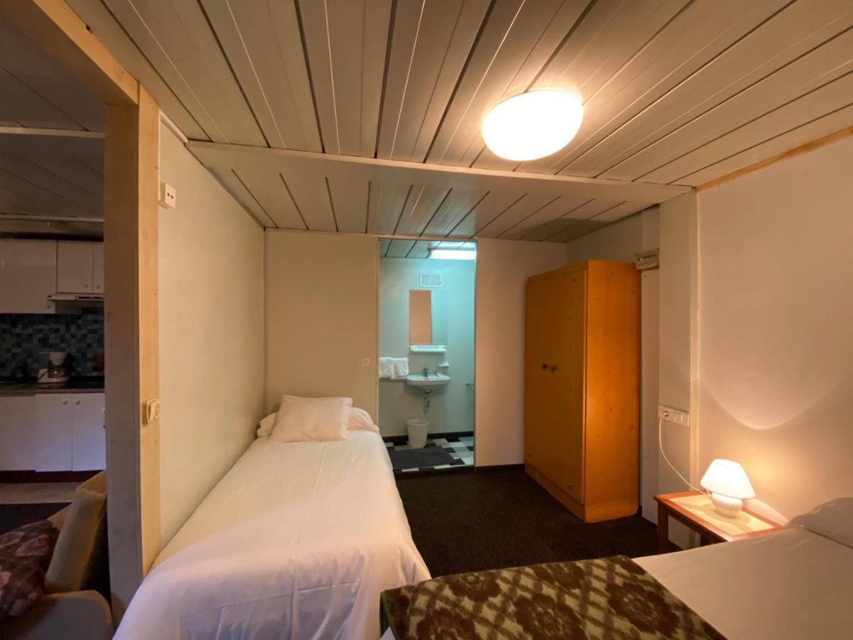 Pension Compostela Inn Cacheiras エクステリア 写真